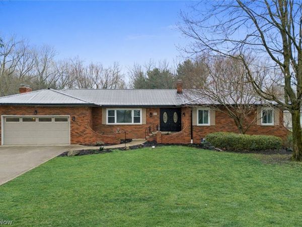 641 North Avenue , Tallmadge, OH 44278