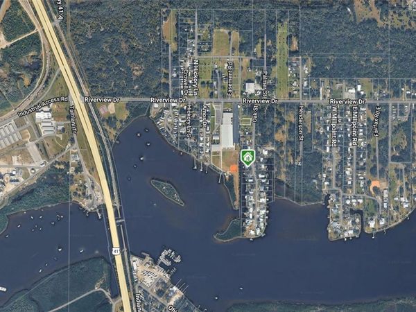 8825 OAK STREET, RIVERVIEW, FL 33578