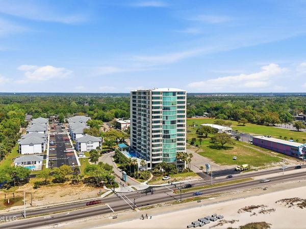2060 Beach Boulevard, Biloxi, MS 39531