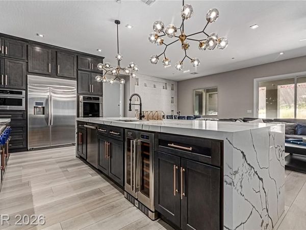 2669 Pioneer Estates Court, Las Vegas, NV 89117