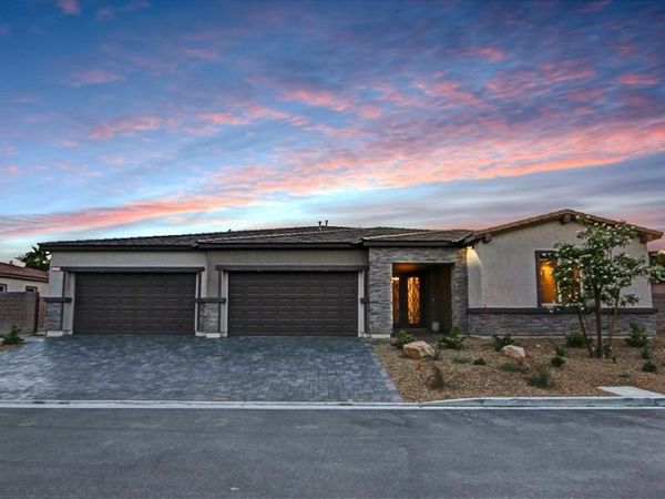 2669 Pioneer Estates Court, Las Vegas, NV 89117