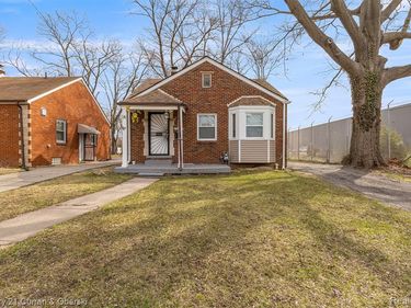 12876 Faust Avenue, Detroit, MI 48223