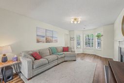 2200 Fragrant Lane photo 4