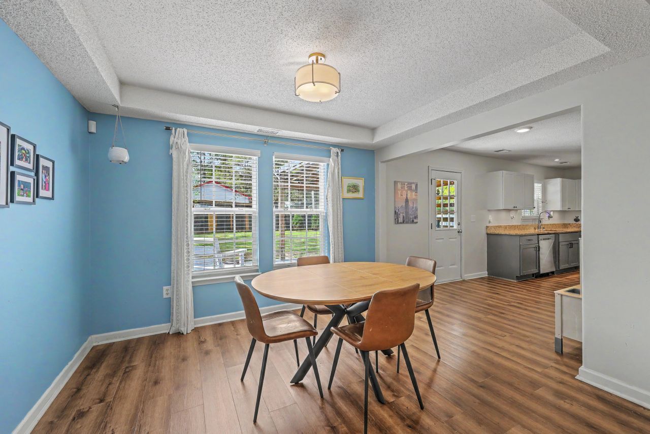 2200 Fragrant Lane Photo 20