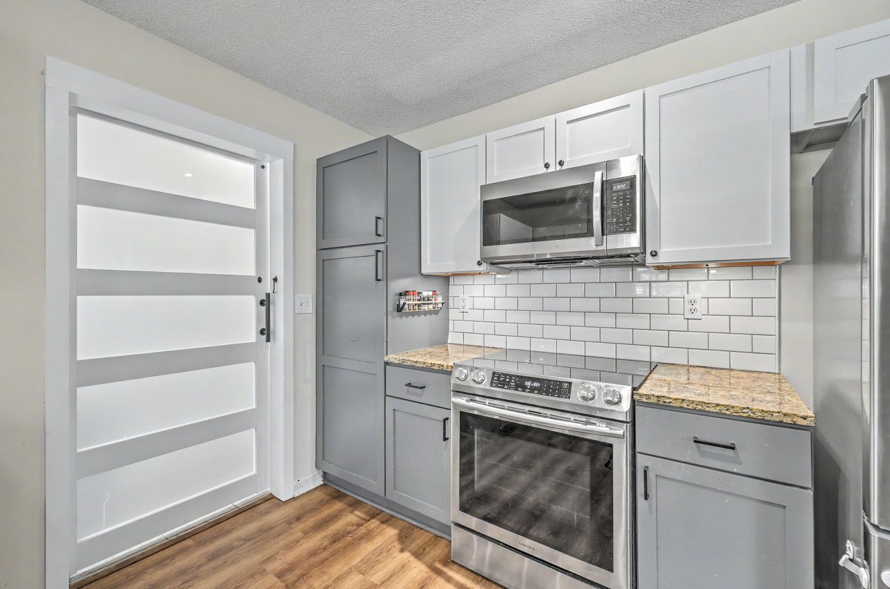 2200 Fragrant Lane Photo 24