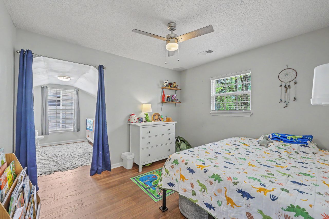 2200 Fragrant Lane Photo 27