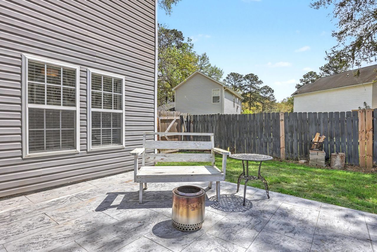 2200 Fragrant Lane Photo 33