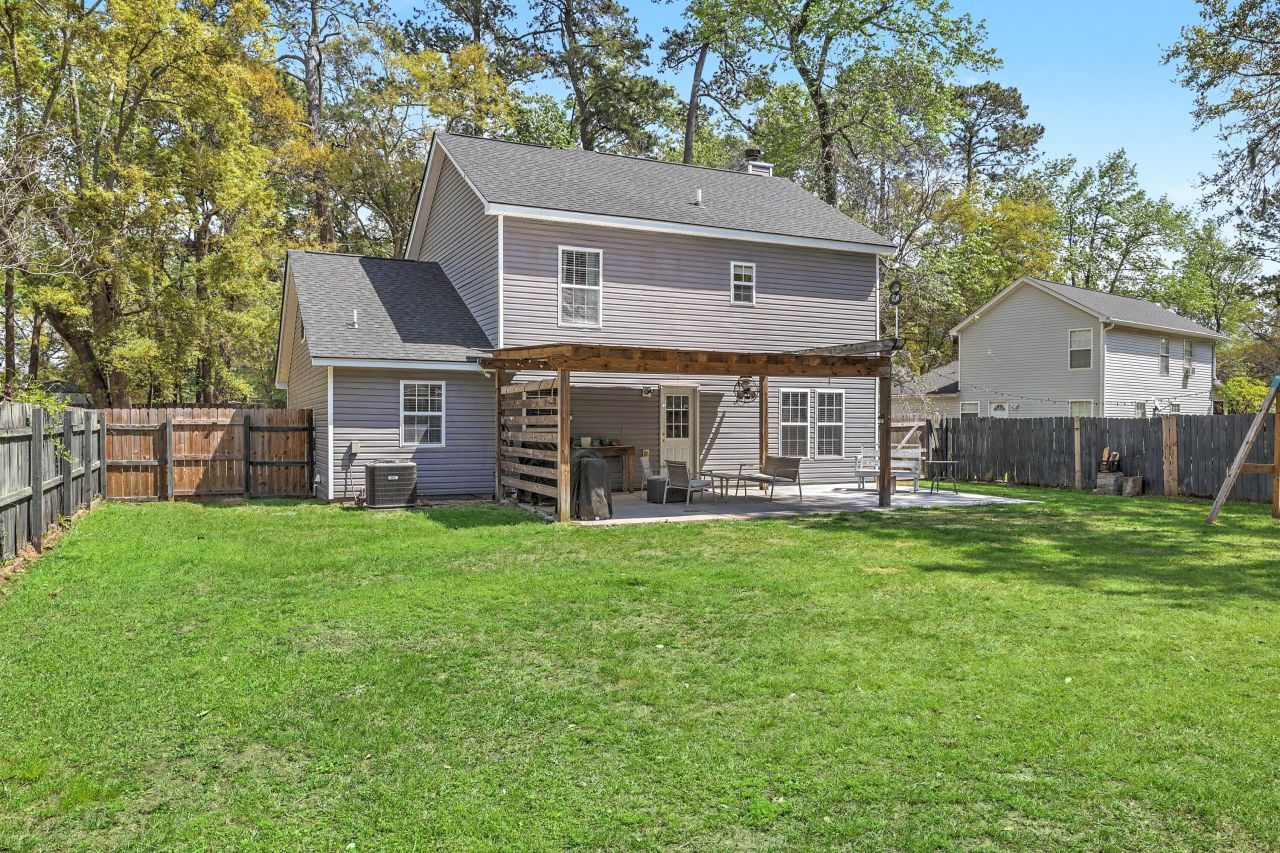 2200 Fragrant Lane Photo 37