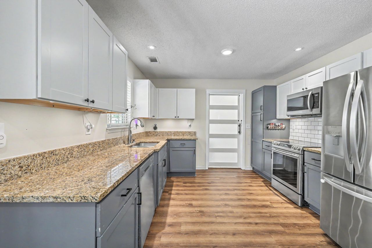 2200 Fragrant Lane Photo 6