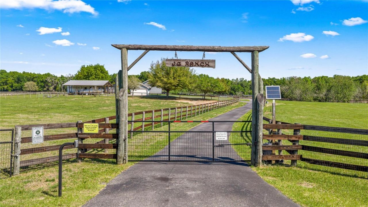 5665 SE 140th Street, Summerfield, FL 34491 Photo