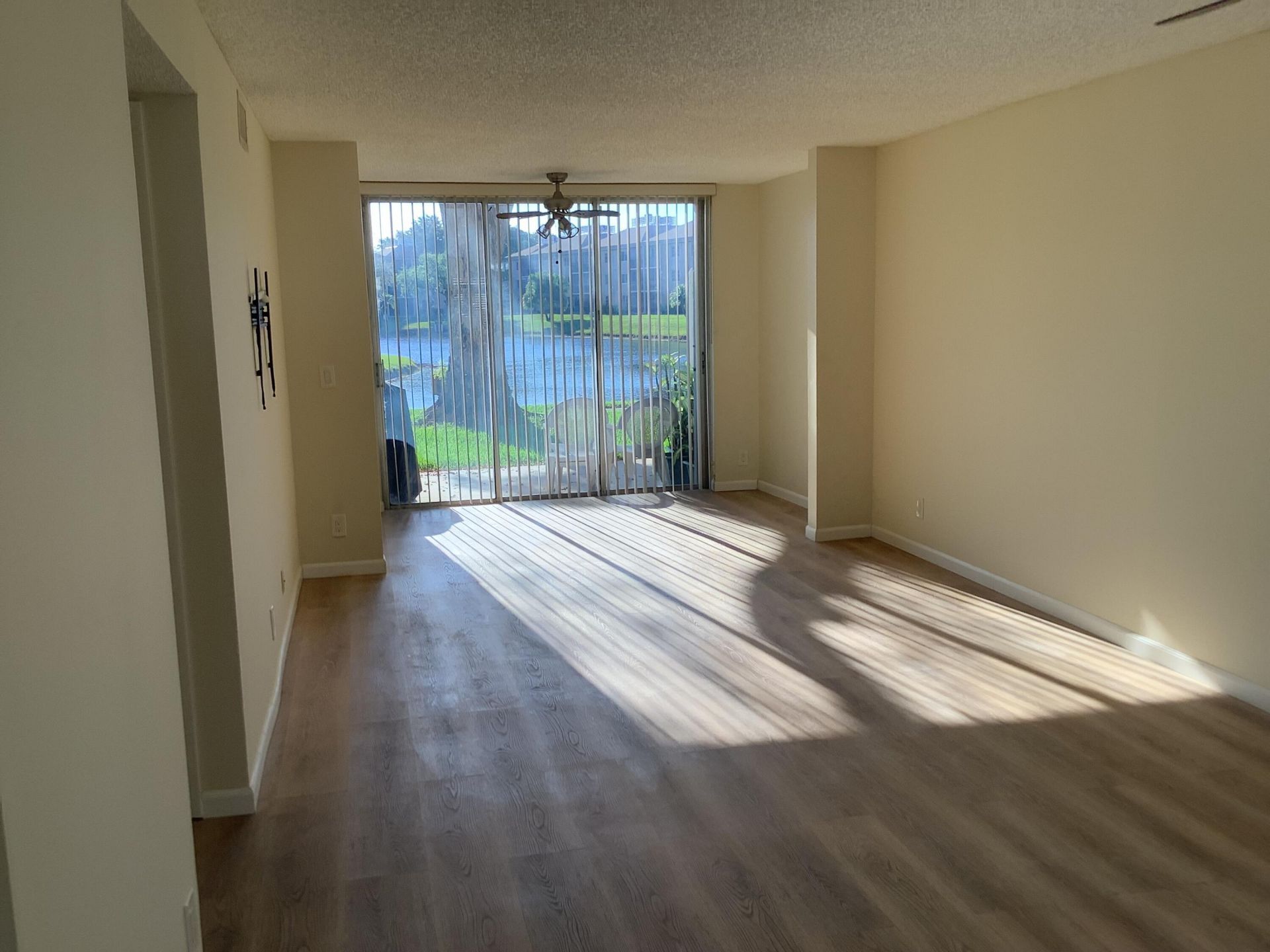 7840 NW 50th Street, Unit 107, Lauderhill, FL 33351 Photo