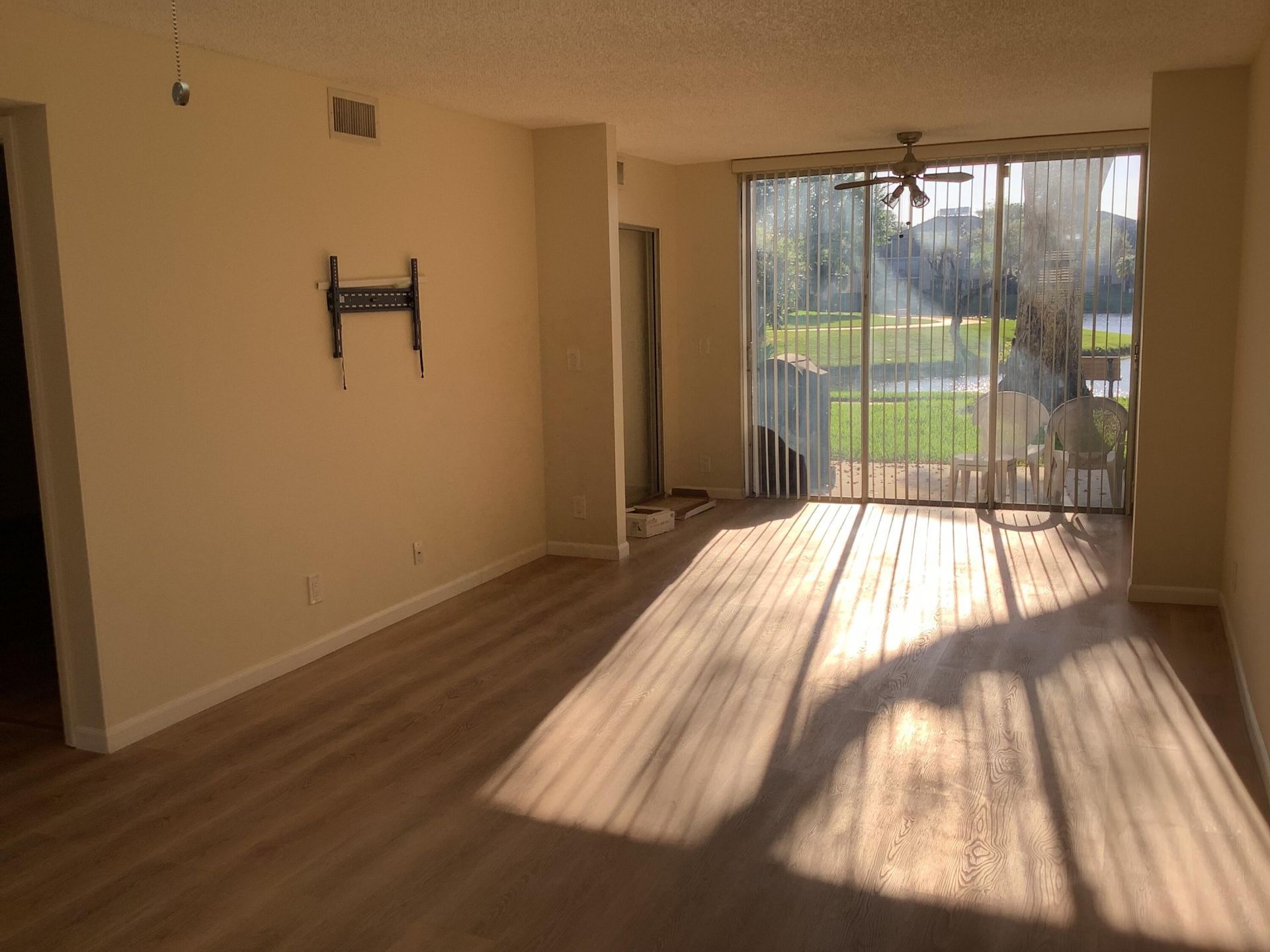 7840 NW 50th Street, Unit 107, Lauderhill, FL 33351 Photo