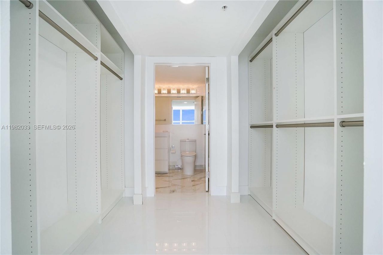 90 Alton Rd, Unit 2212, Miami Beach, FL 33139 Photo