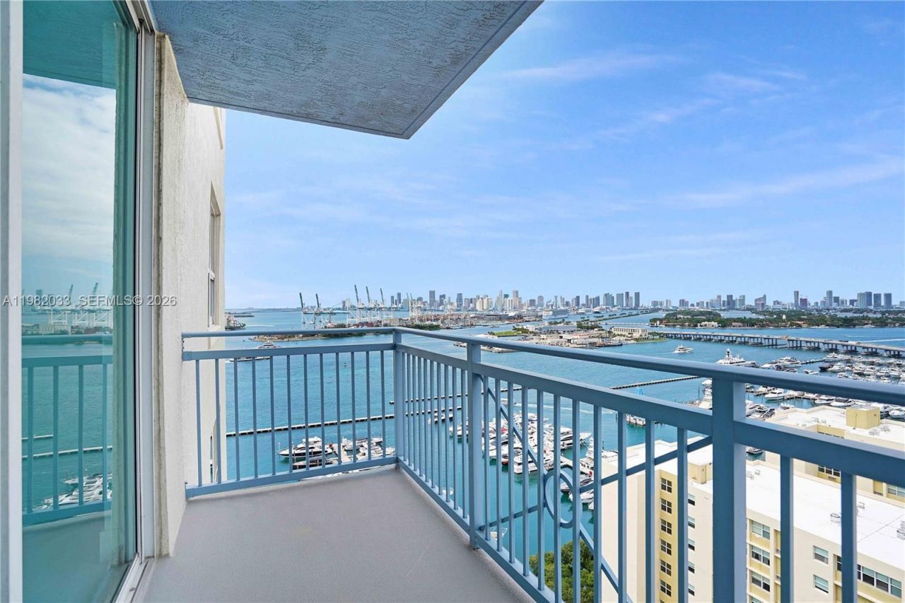 90 Alton Rd, Unit 2212, Miami Beach, FL 33139 Photo