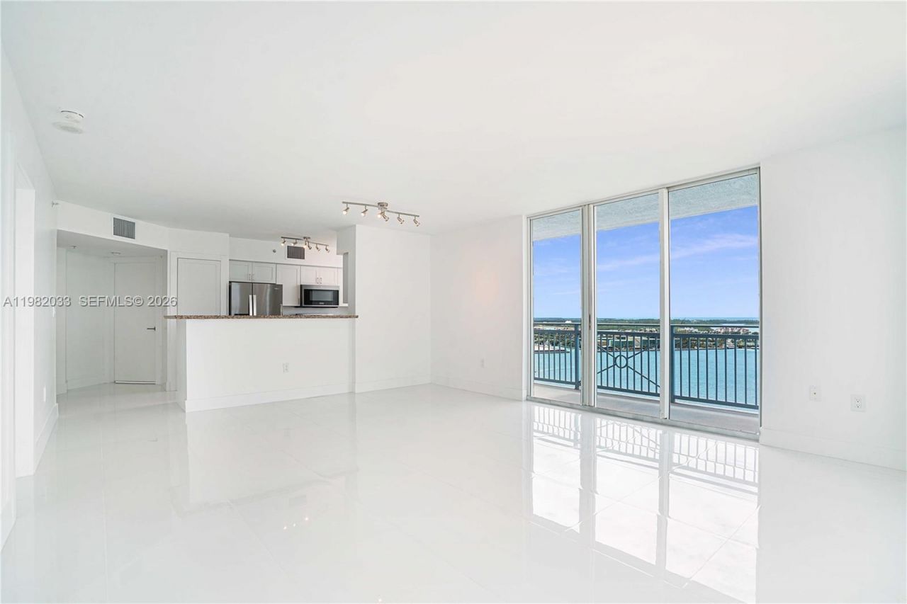 90 Alton Rd, Unit 2212, Miami Beach, FL 33139 Photo