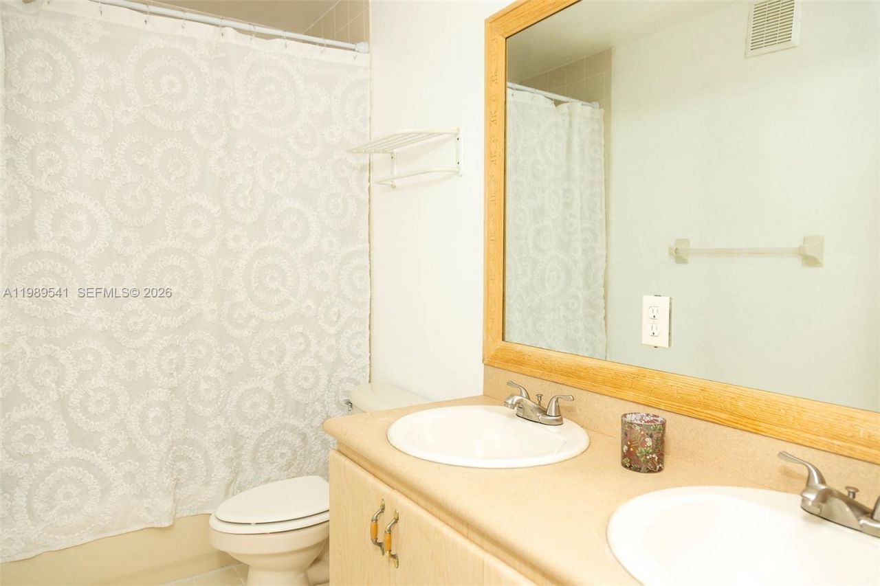 3433 SW 171st Ter, Miramar, FL 33027 Photo