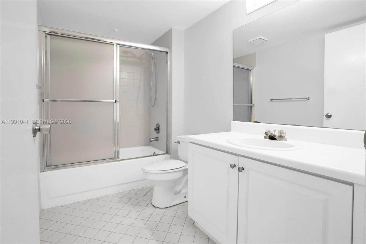 900 SW 142nd Ave , Unit 115L, Pembroke Pines, FL 33027 Photo