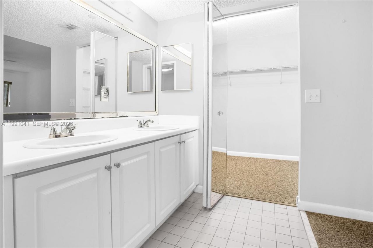 900 SW 142nd Ave , Unit 115L, Pembroke Pines, FL 33027 Photo