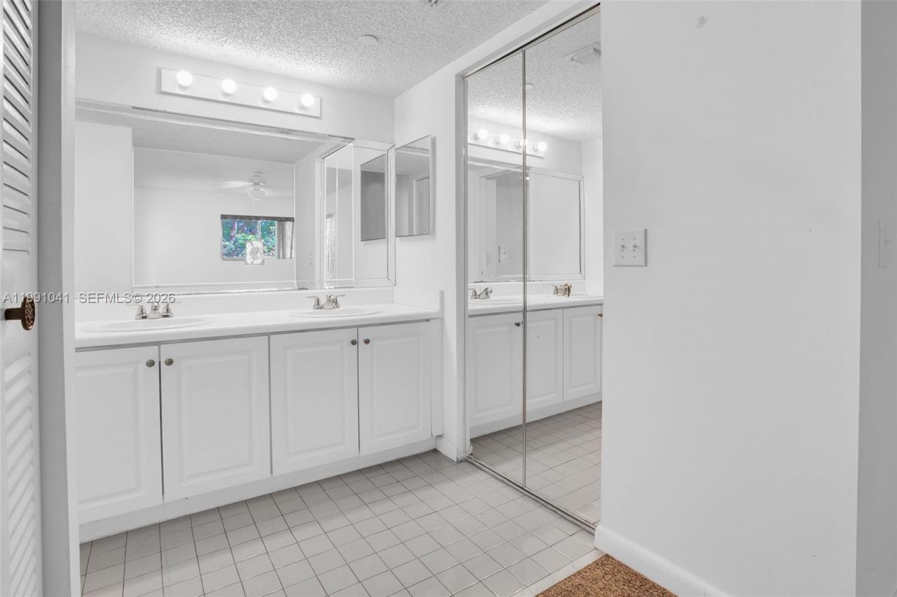 900 SW 142nd Ave , Unit 115L, Pembroke Pines, FL 33027 Photo