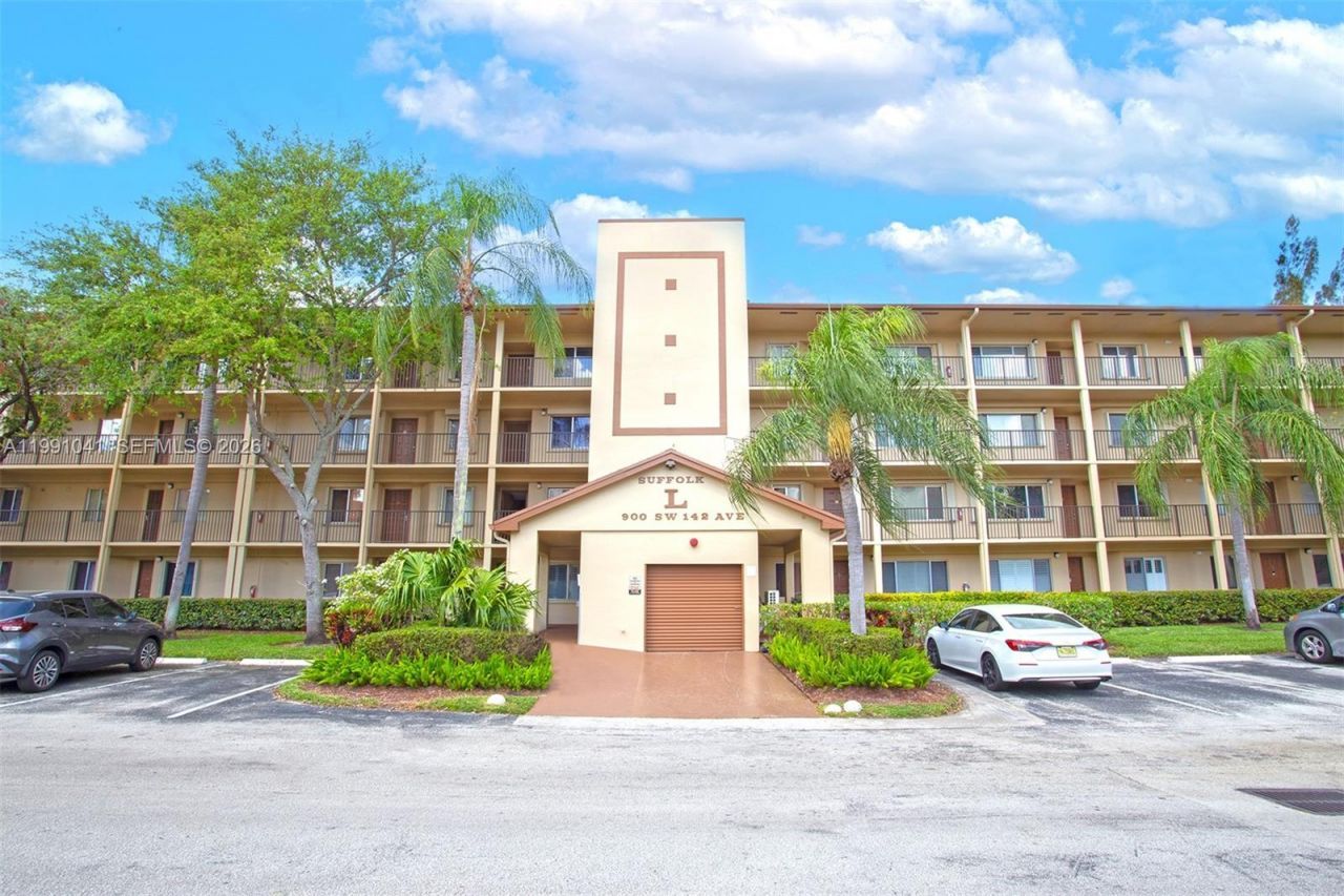 900 SW 142nd Ave , Unit 115L, Pembroke Pines, FL 33027 Photo