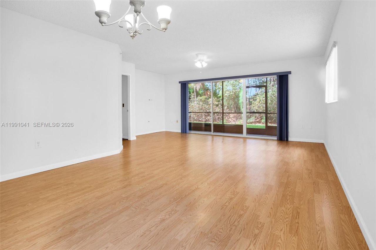 900 SW 142nd Ave , Unit 115L, Pembroke Pines, FL 33027 Photo