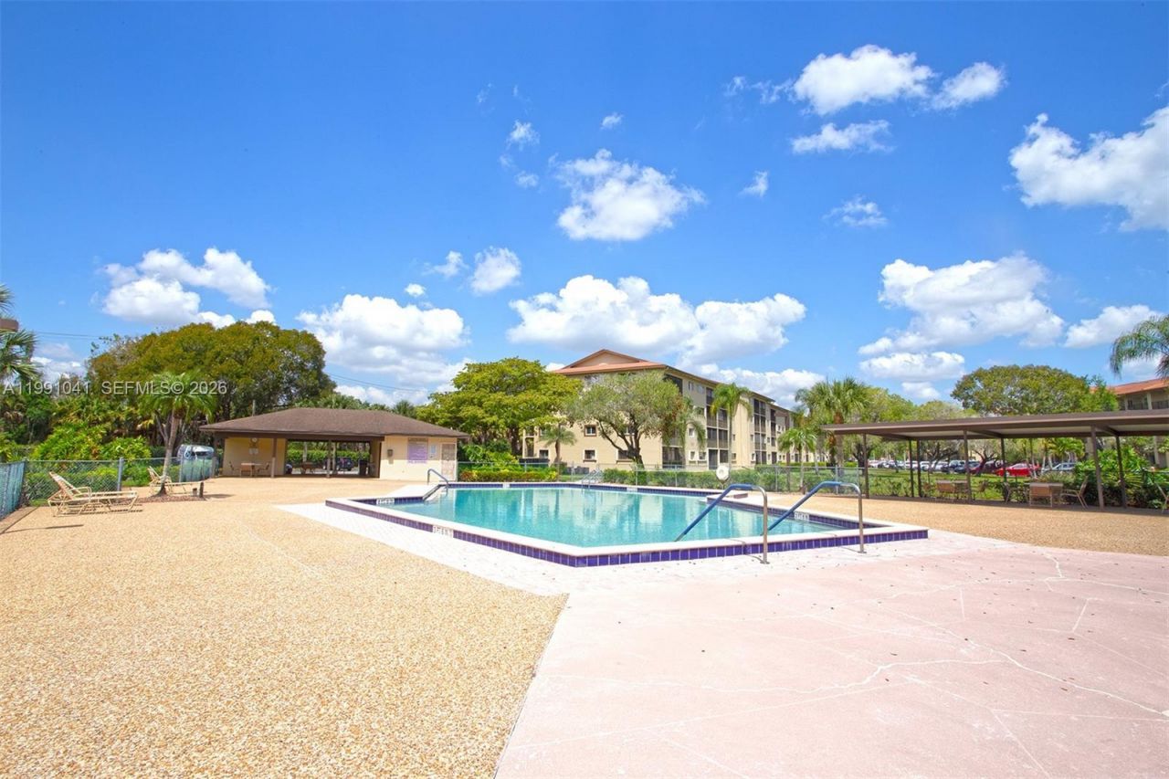 900 SW 142nd Ave , Unit 115L, Pembroke Pines, FL 33027 Photo