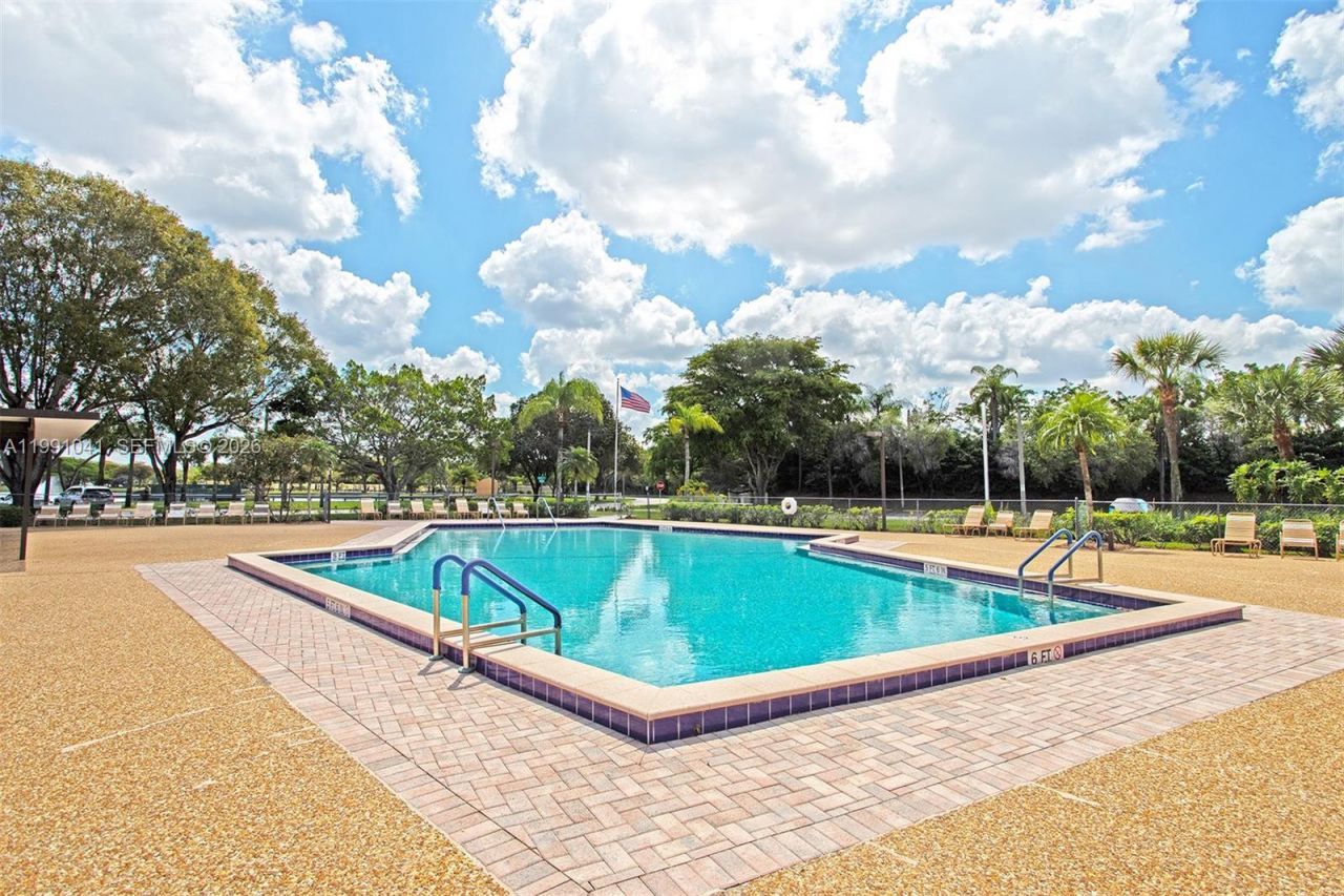 900 SW 142nd Ave , Unit 115L, Pembroke Pines, FL 33027 Photo