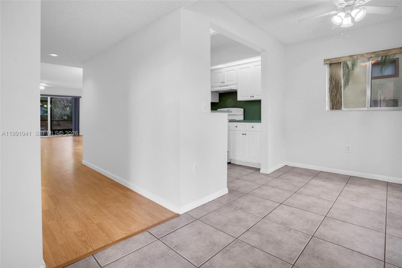 900 SW 142nd Ave , Unit 115L, Pembroke Pines, FL 33027 Photo