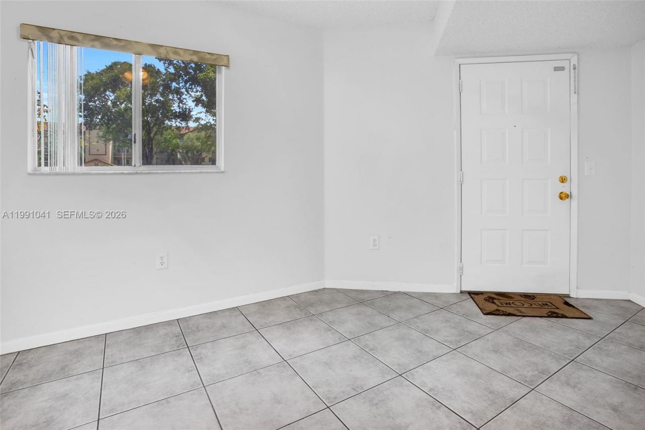 900 SW 142nd Ave , Unit 115L, Pembroke Pines, FL 33027 Photo