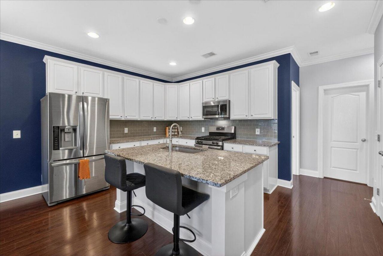 4146 Rigsby Lane Photo 8