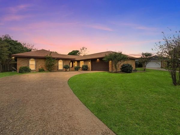 6408 Welch Avenue, Fort Worth, TX 76133