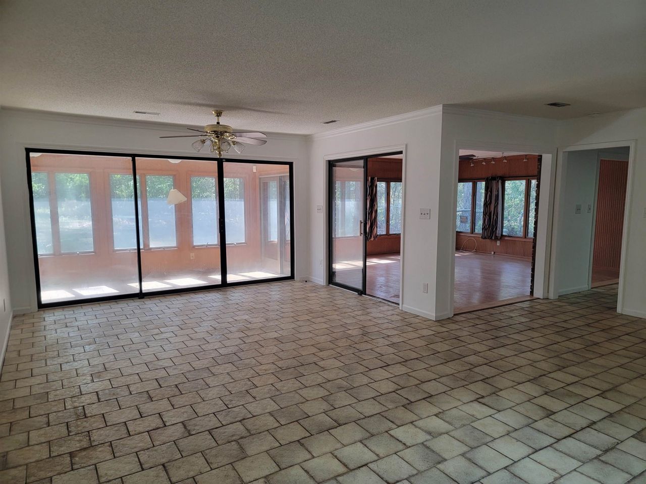 124 University Circle Photo 4