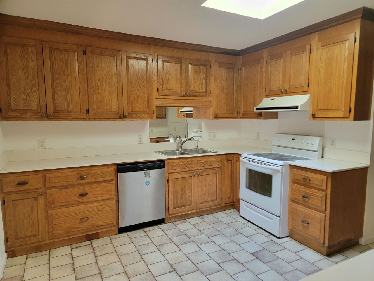 124 University Circle Photo 5