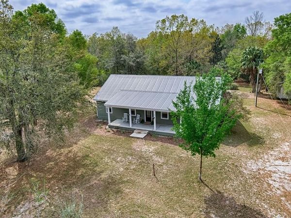 9880 NW 110th St, Chiefland, FL 32626