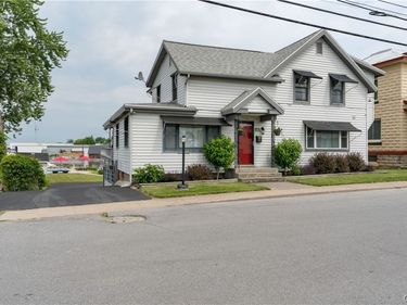 26 Otter Street, Alexandria Bay, NY 13607