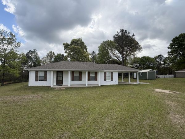 1228 Tower, Ellisville, MS 39437