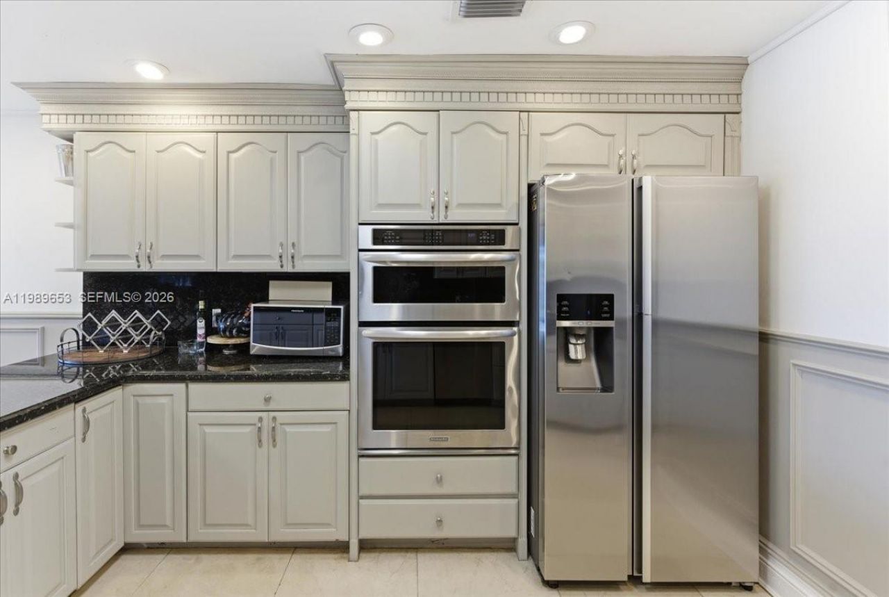 1249 Biscaya Dr , Surfside, FL 33154 Photo