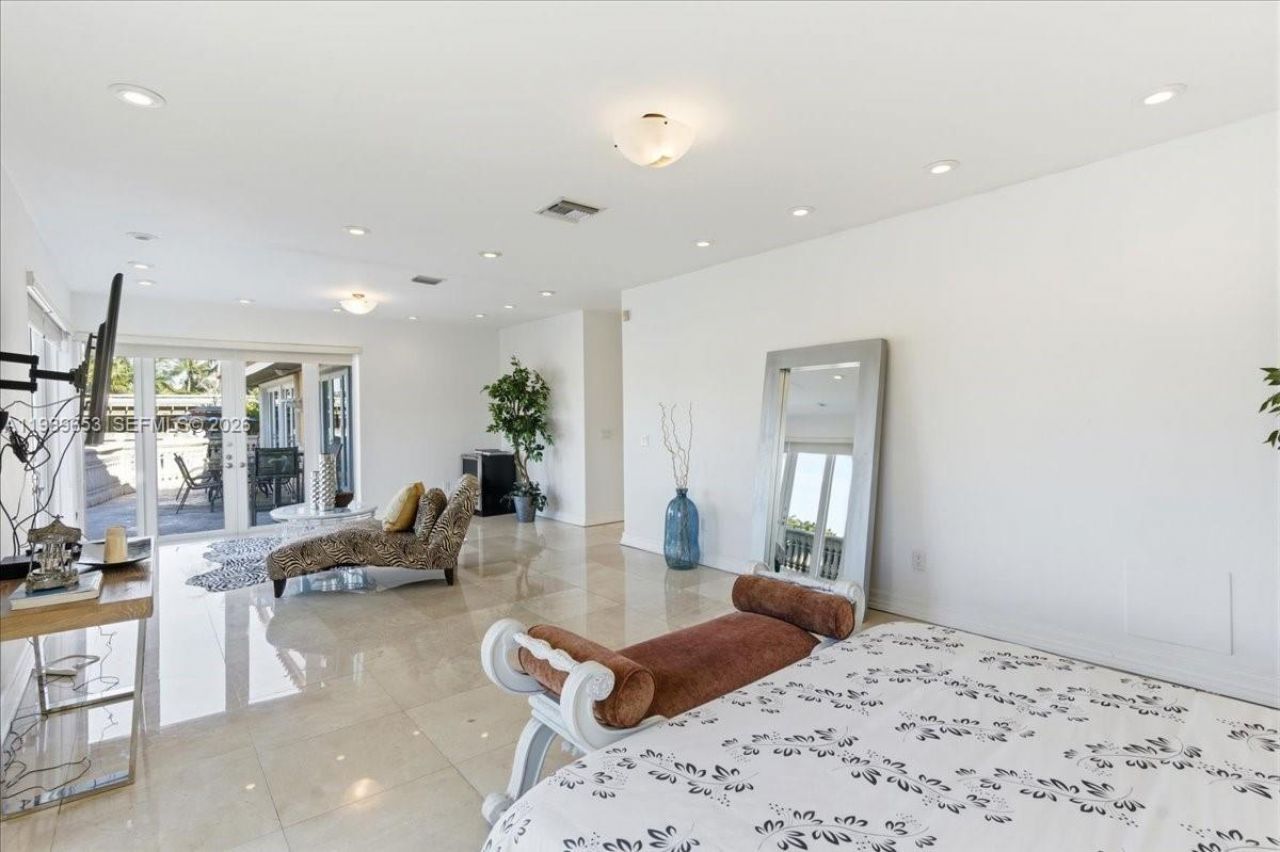 1249 Biscaya Dr , Surfside, FL 33154 Photo