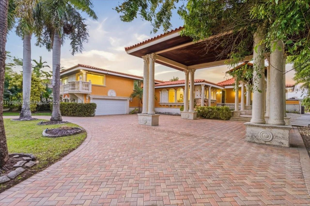 1249 Biscaya Dr , Surfside, FL 33154 Photo