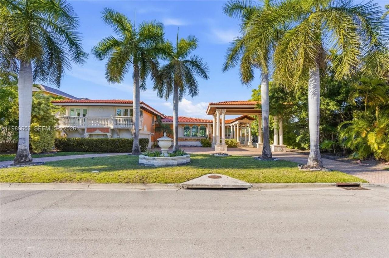 1249 Biscaya Dr , Surfside, FL 33154 Photo