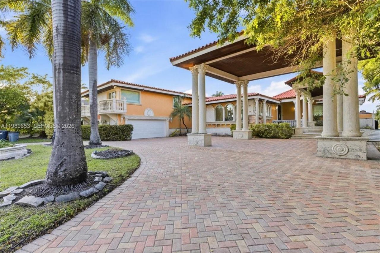 1249 Biscaya Dr , Surfside, FL 33154 Photo