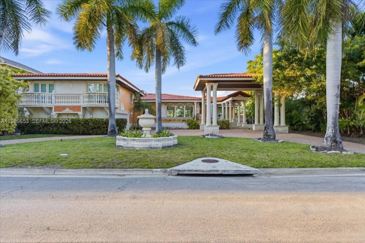 1249 Biscaya Dr , Surfside, FL 33154 Photo