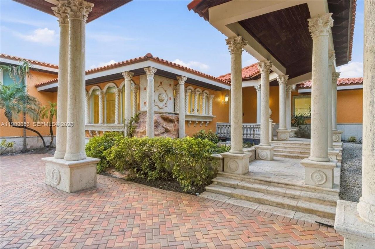 1249 Biscaya Dr , Surfside, FL 33154 Photo