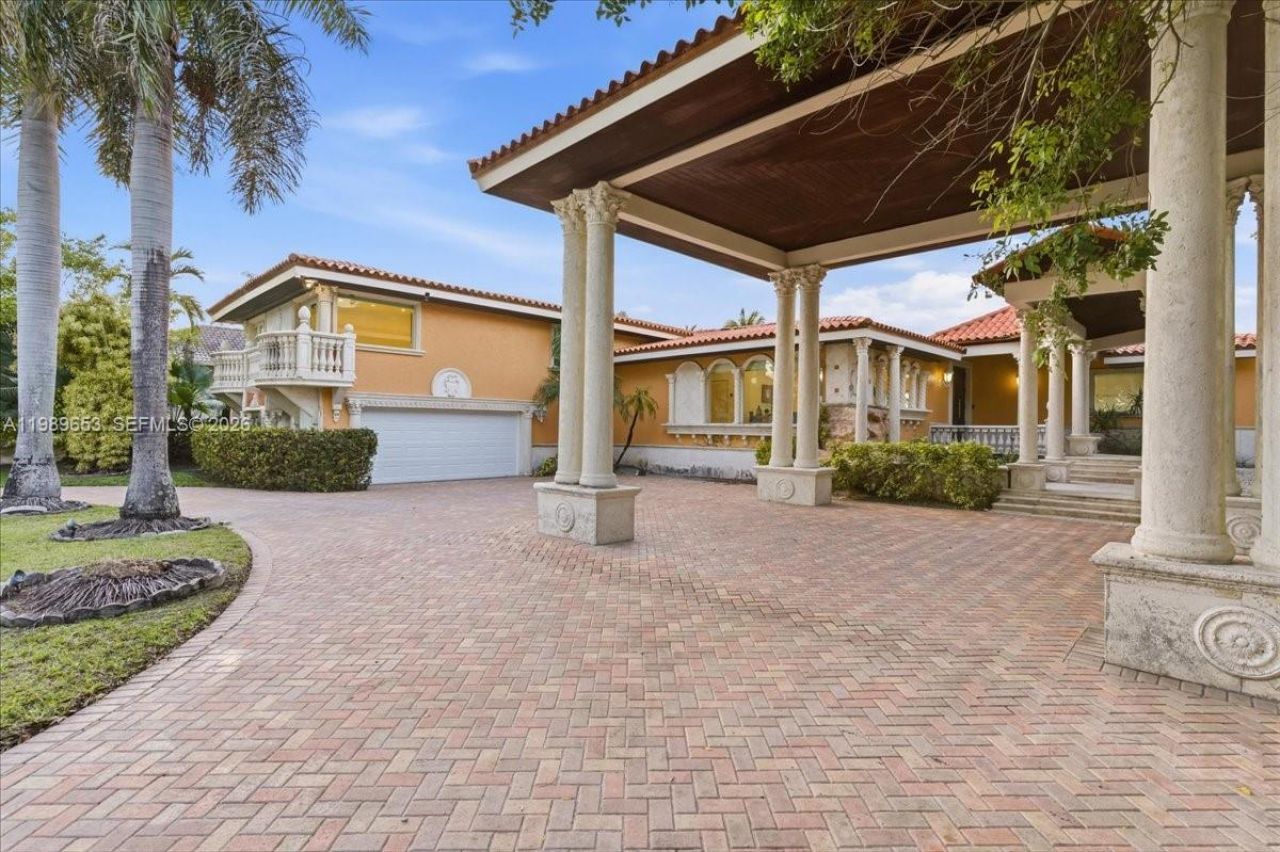 1249 Biscaya Dr , Surfside, FL 33154 Photo