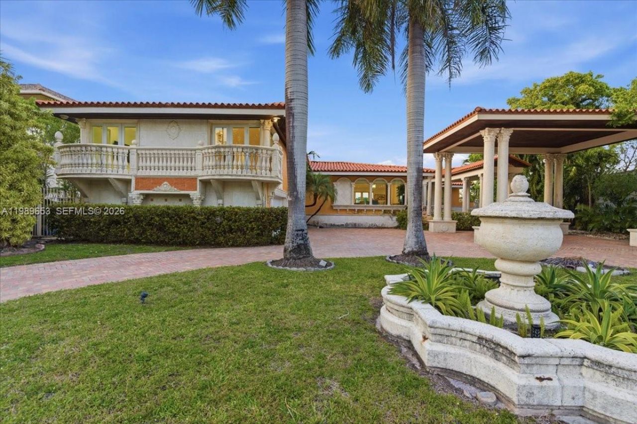 1249 Biscaya Dr , Surfside, FL 33154 Photo