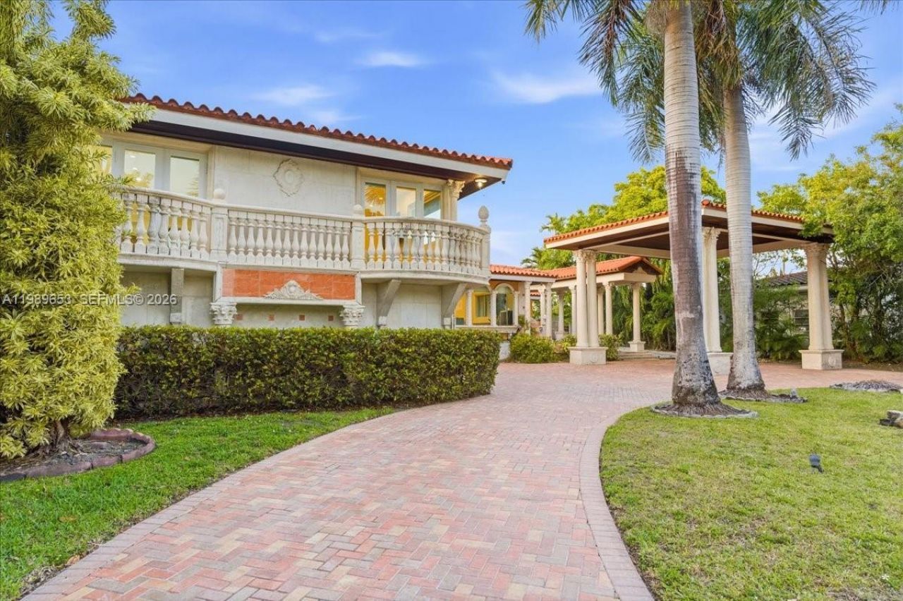 1249 Biscaya Dr , Surfside, FL 33154 Photo