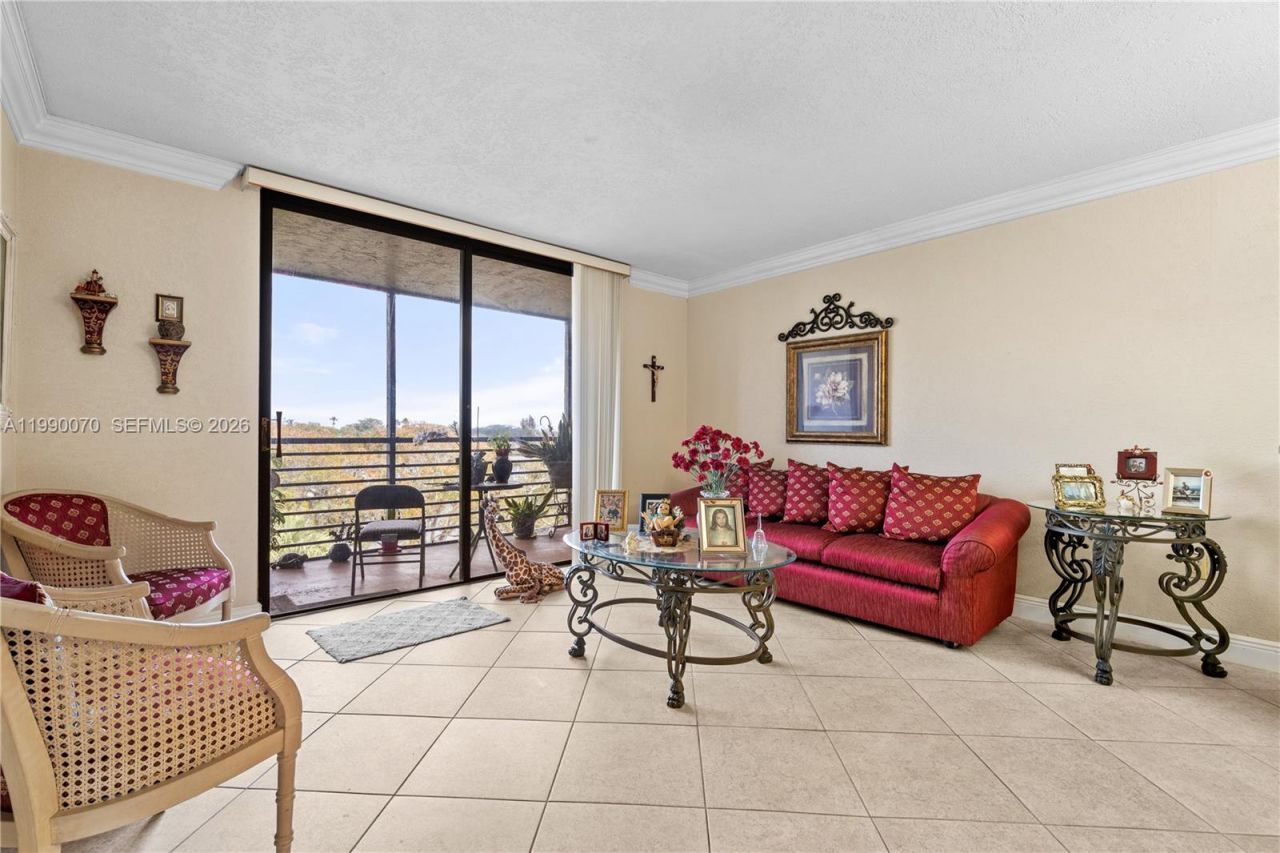 901 Colony Point Cir , Unit 503, Pembroke Pines, FL 33026 Photo