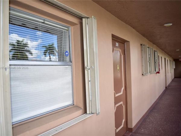 9800 Sunrise Lakes Blvd , Unit 208, Sunrise, FL 33322