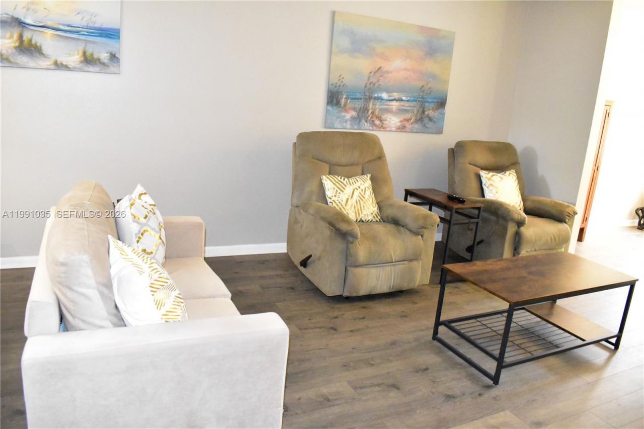 9800 Sunrise Lakes Blvd , Unit 208, Sunrise, FL 33322 Photo