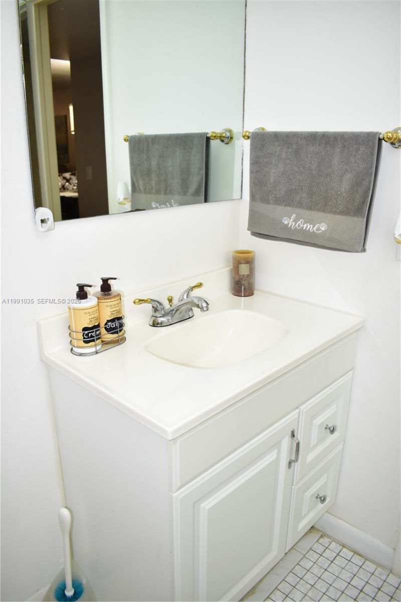 9800 Sunrise Lakes Blvd , Unit 208, Sunrise, FL 33322 Photo